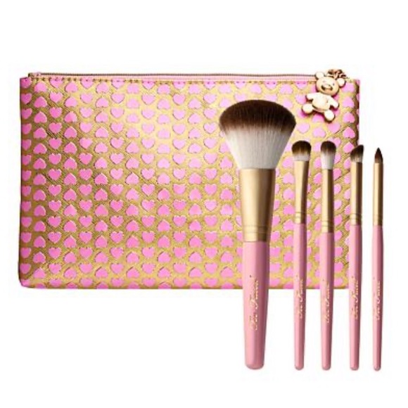 Too Faced Other - Too Faced Teddy Bear Hair Brush Set BNIB